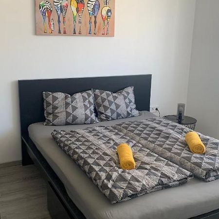 New Home Guest House Геделле Екстер'єр фото